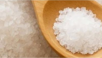 What Happens to Your Body When You Take a Pinch of Salt Before Bed? A Simple Habit Worth Trying