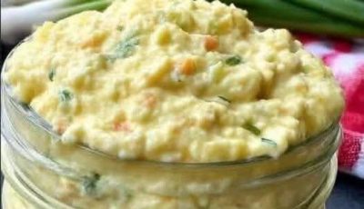Creamy Cottage Cheese & Veggie Dip (Healthy & Protein-Packed