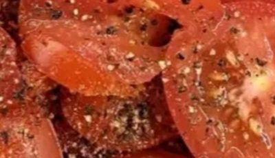 Sliced Tomato with Salt and Pepper